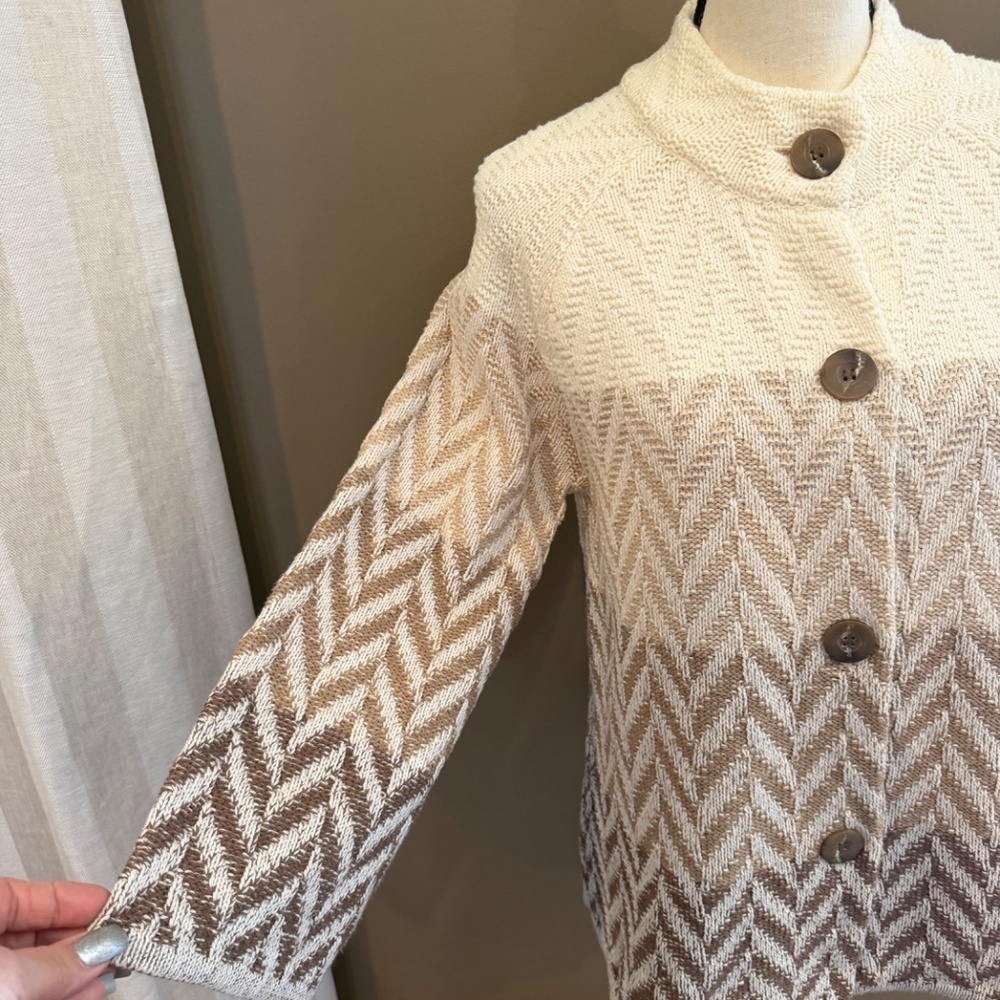 JM Collection Cream & Brown Chevron Pattern Cardigan, Long Sleeve, Size Medium - Picture 3 of 11